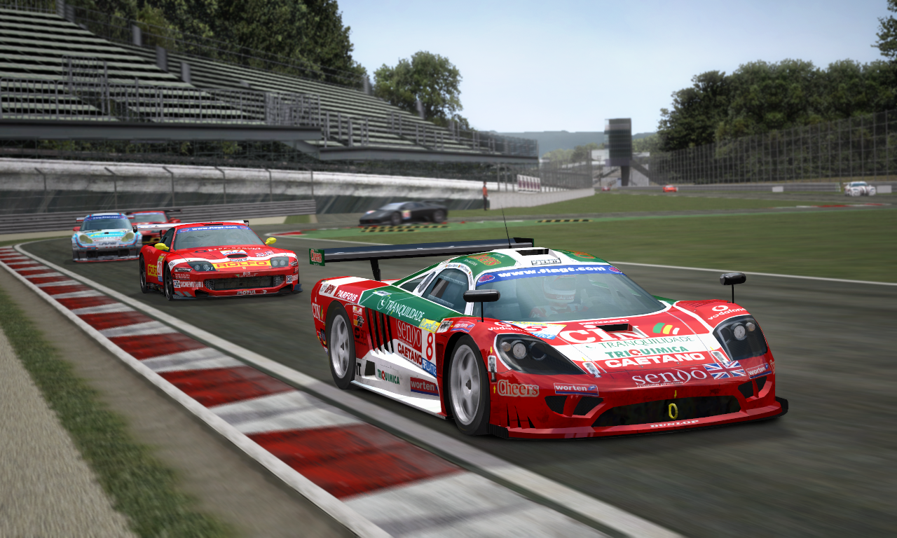 GTR - FIA GT Racing Game screenshot