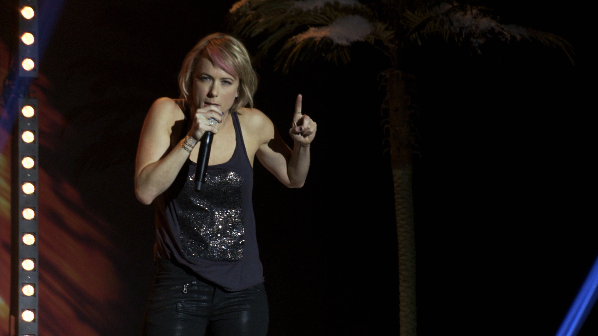iliza shlesinger freezing hot dating 5 times iliza shlesinger's netflix comedy special was too real from now on, i don’t wanna hear any more woman talk about how they wanna be mermaid. iliza shlesinger freezing hot dating 5 times iliza shlesinger's netflix comedy special was too real from now on, i don’t wanna hear any more woman talk about how they wanna be mermaid.
