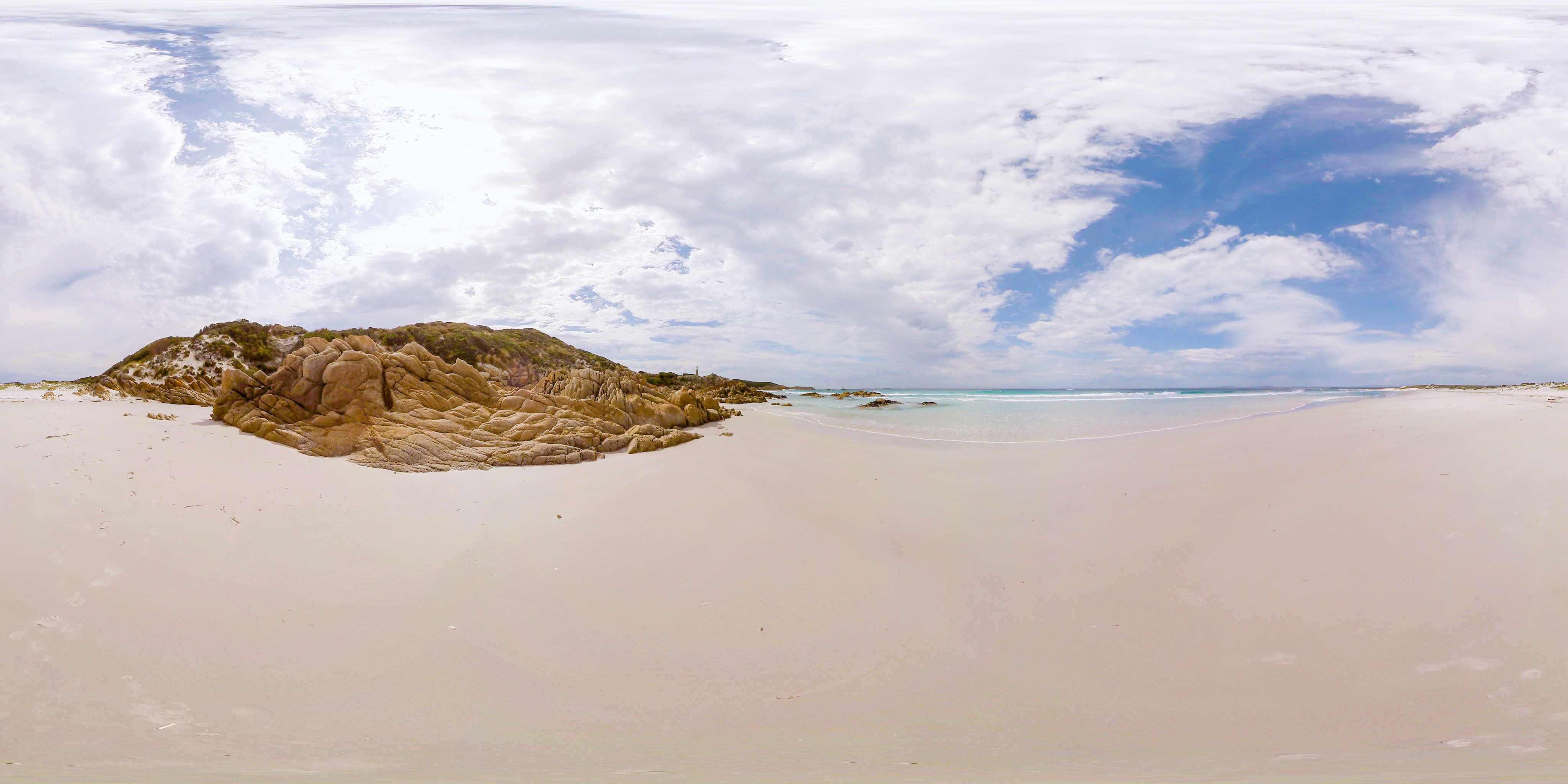 Sun & Clouds | Sphaeres VR Travel Timelapse | 360° Video | 6K/2D screenshot