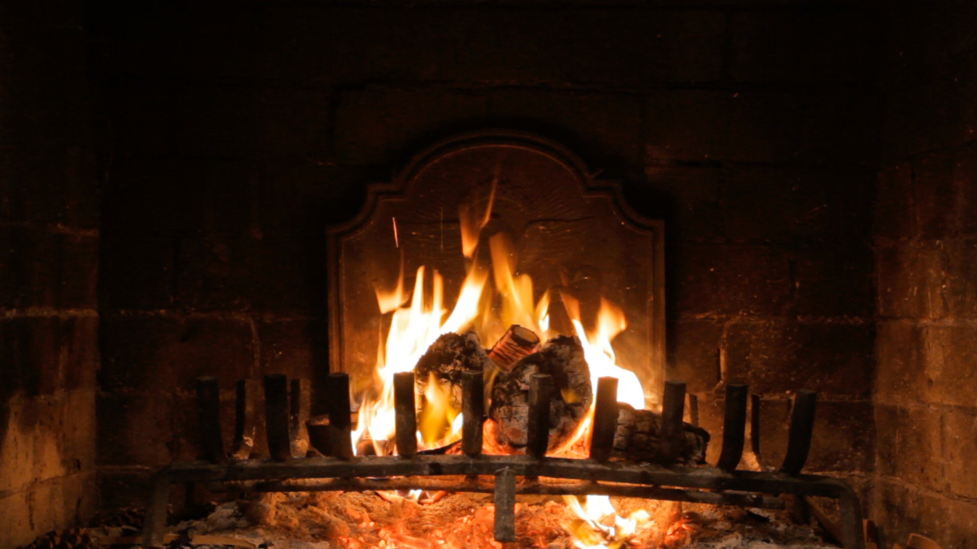 2 Hour Fireplace Relaxing Ambient Video for Sleep and Meditation screenshot