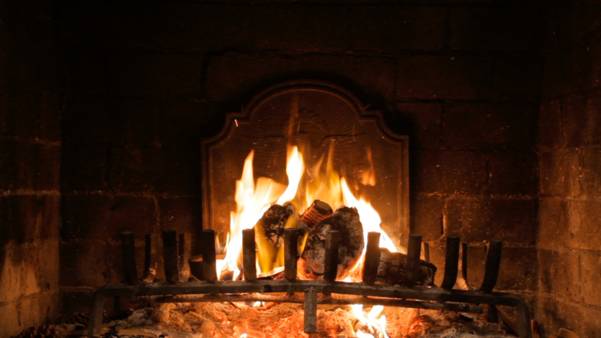2 Hour Fireplace Relaxing Ambient Video for Sleep and Meditation screenshot