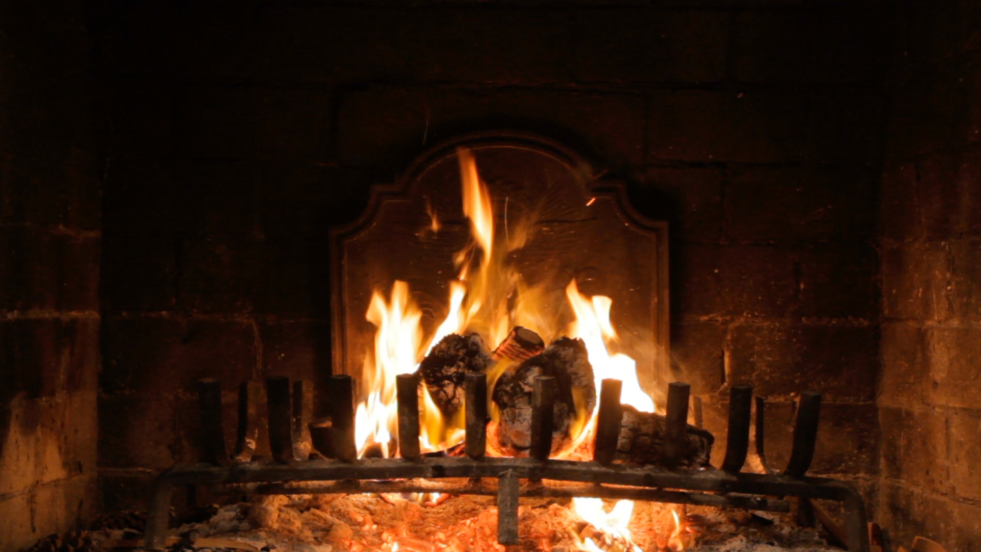 2 Hour Fireplace Relaxing Ambient Video for Sleep and Meditation screenshot