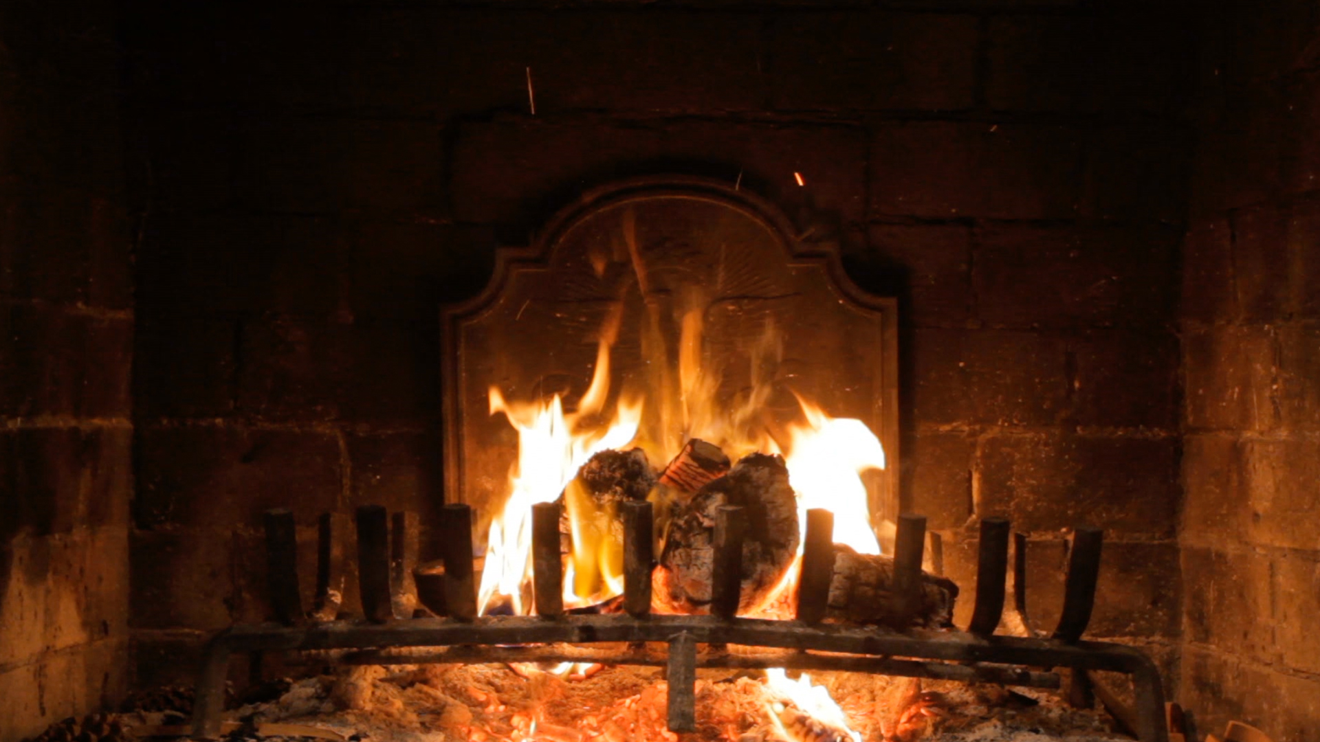 2 Hour Fireplace Relaxing Ambient Video for Sleep and Meditation screenshot