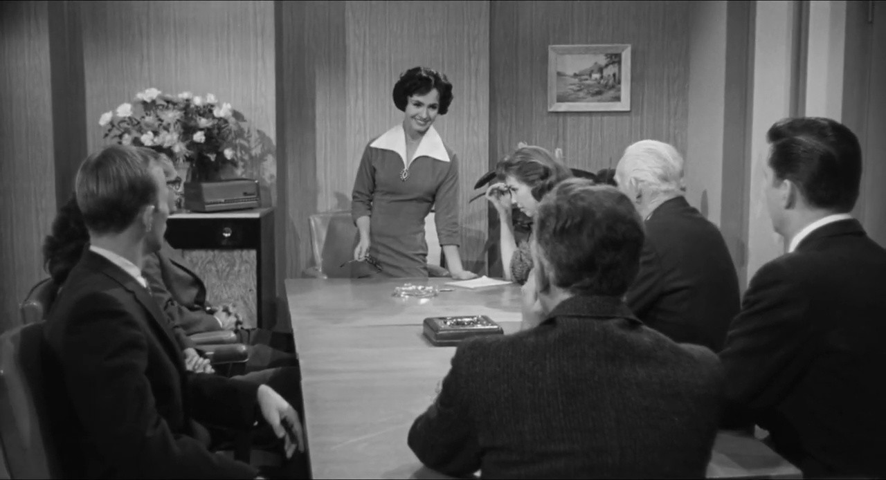 ROUGH KUTS: The Wasp Woman screenshot screenshot 6