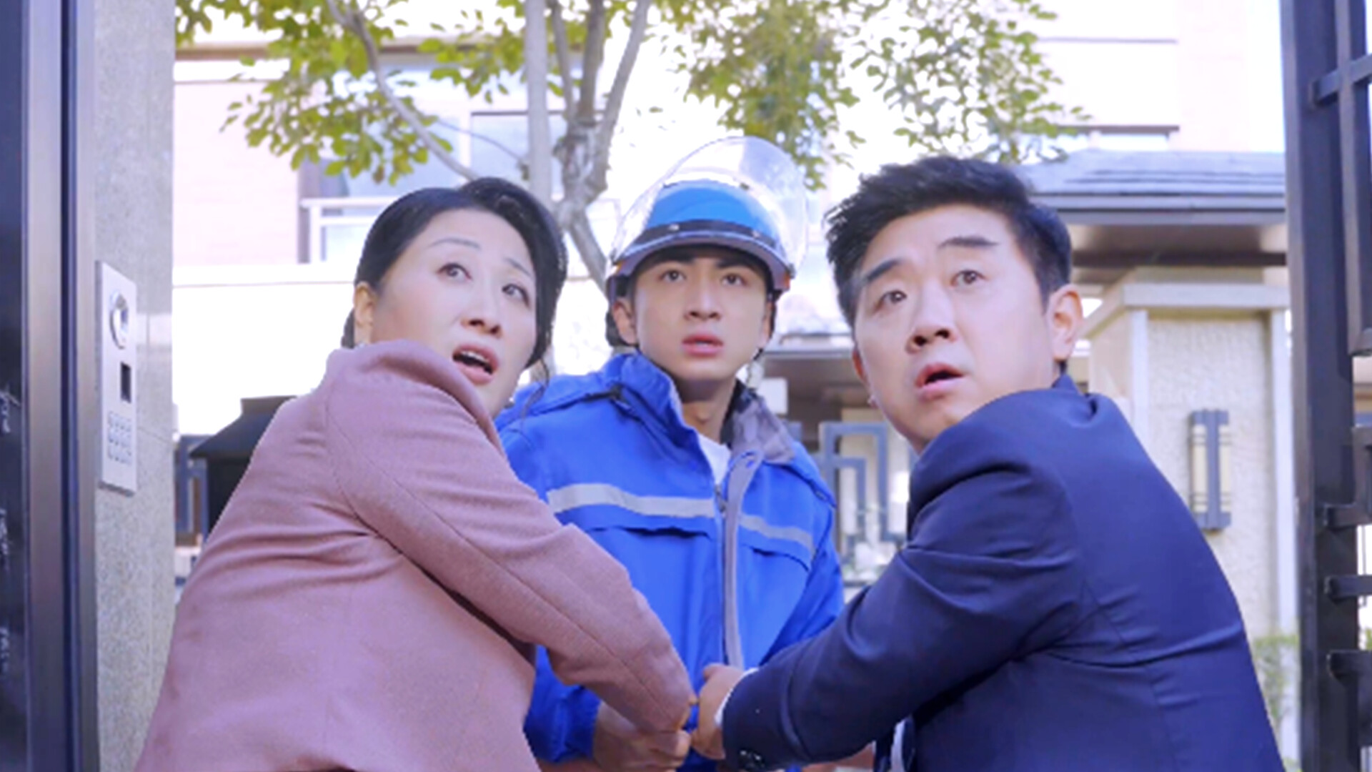 退婚后，宗主马甲藏不住 #0