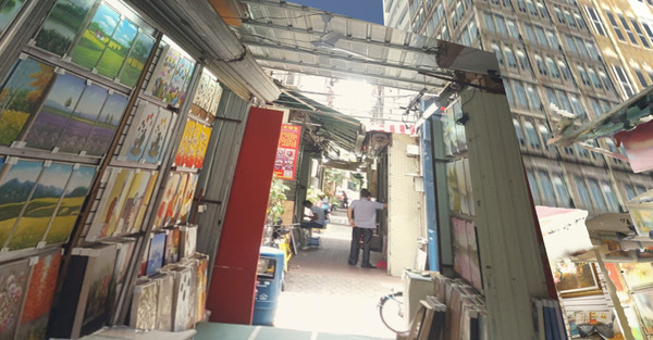 Dafen Oil Painting Village: An Immersive Reality